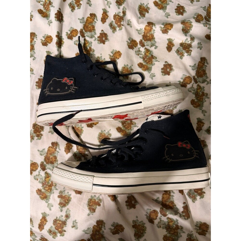 Converse x Hello Kitty Chuck 70 High Top Unisex Shoes
Size M 8.5 / W 10.5